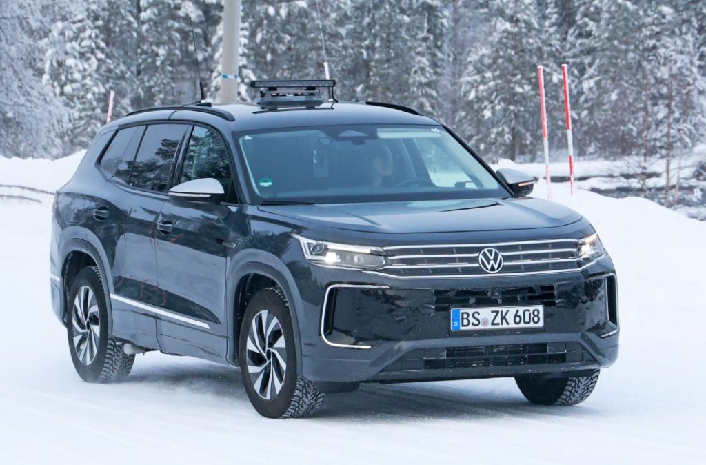 Volkswagen Tayron 2025: El sucesor del Tiguan Allspace, cazado en pruebas 4 Motor16 Volkswagen Tayron 2 Motor16