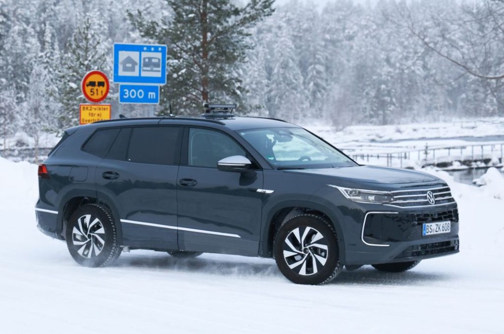Volkswagen Tayron 2025: El sucesor del Tiguan Allspace, cazado en pruebas 7 Motor16 Volkswagen Tayron 5 Motor16