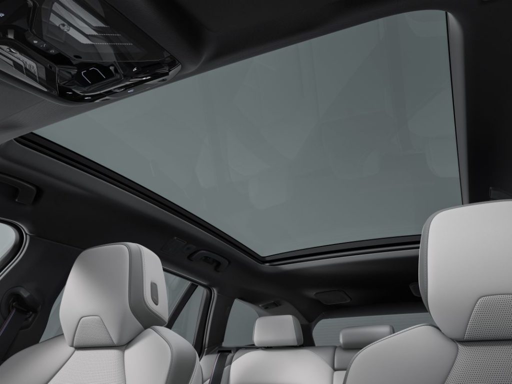 El nuevo BMW Serie 5 Touring llega con versiones eléctricas y una carrocería de más de cinco metros 15 Motor16 bmw serie 5 touring interior estudio 14 Motor16
