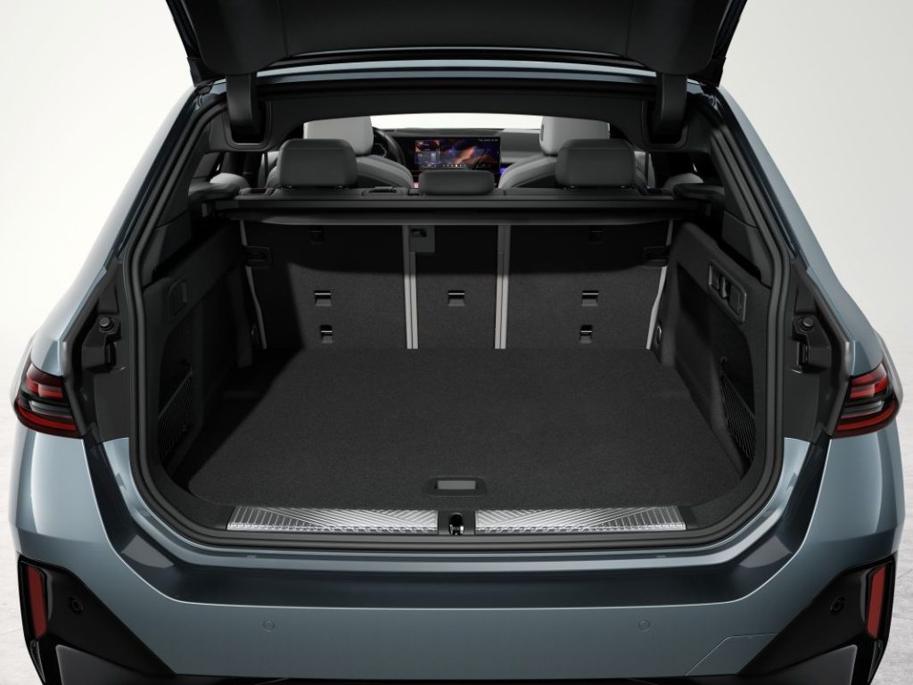 bmw serie 5 touring interior estudio 2 Motor16