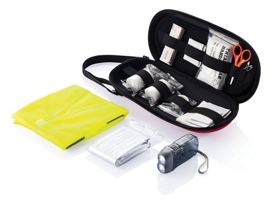 7 consejos para realizar regalos a un amante de la automoción 3 Motor16 botiquín primeros auxilios