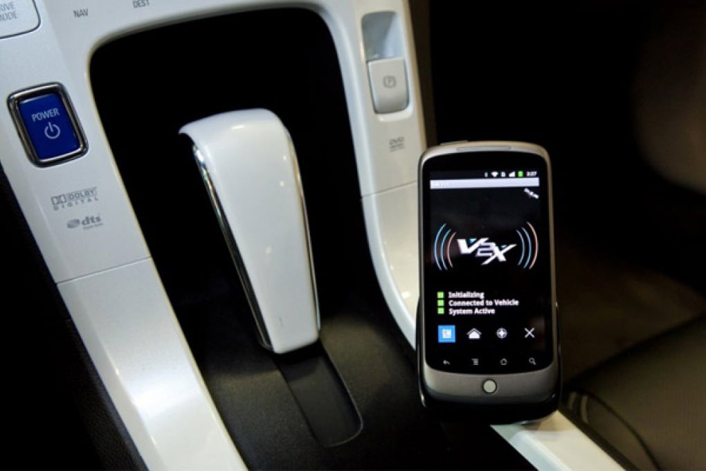 5 fabricantes de coches que ya tienen sus propios teléfonos móviles y smartphones 3 Motor16 MÁS QUE UN SMARTPHONE: EXTENSIONES DEL ECOSISTEMA DE MARCA