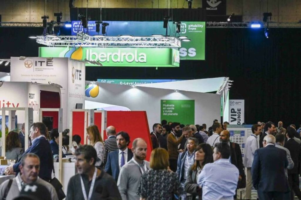 e-Mobility World Congress: el renting, el pago por uso y la electrificación de flotas, fueron los protagonistas 4 Motor16 eMobility Expo World Congress cierra su segunda edicion con 6.873 congresistas 1000x665 1 Motor16
