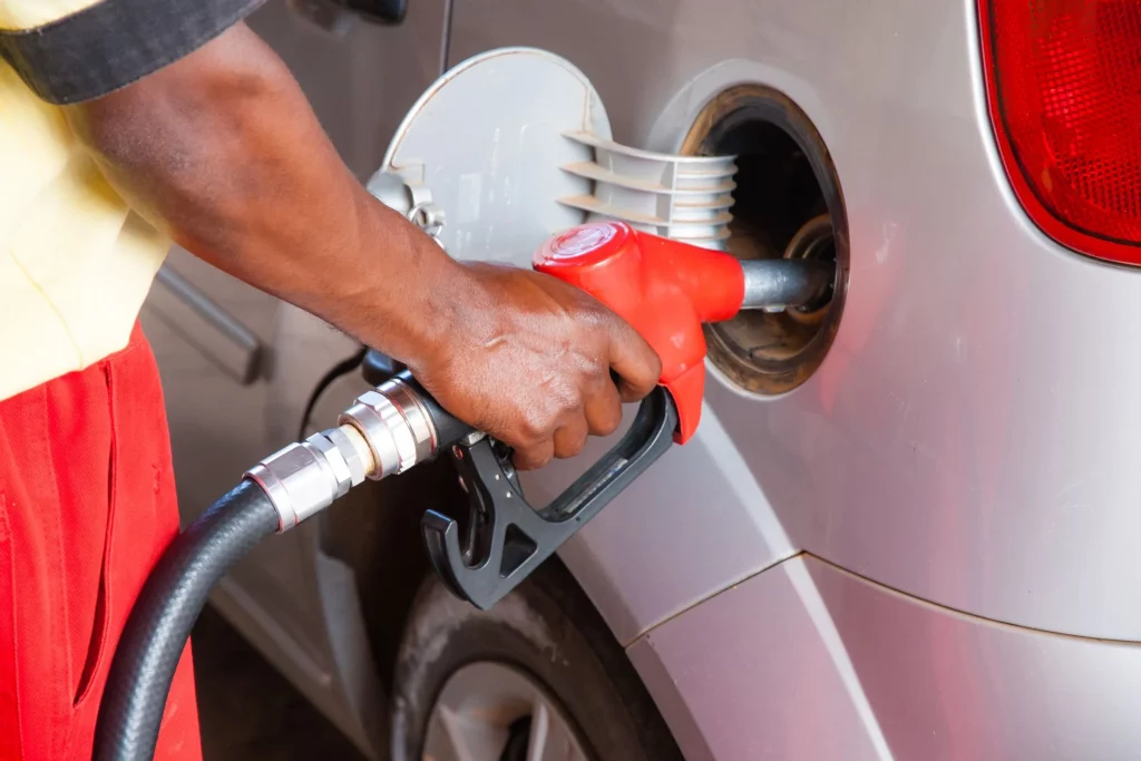El RGC dispara a Repsol, Moeve, BP y Galp entre otras gasolineras y cambia su modelo de negocio: Así te va a afectar al bolsillo 6 Motor16 gasolina 10 Motor16