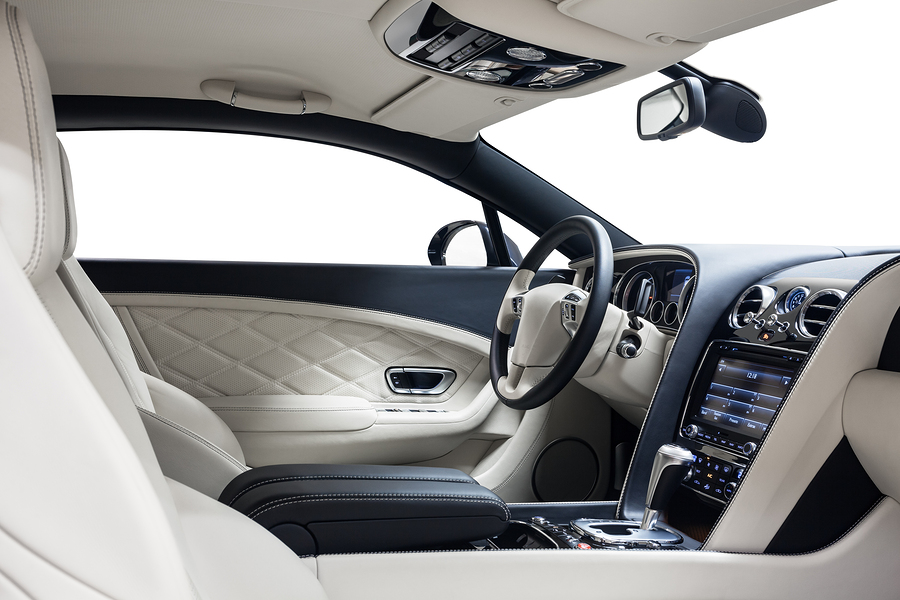 5 ruidos que alertan de que algo le está pasando a tu coche 2 Motor16 VIBRACIONES Y ZUMBIDOS: EJES Y TRANSMISIÓN EN LA MIRA