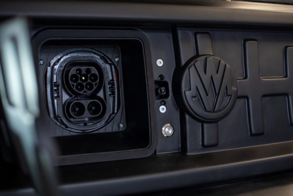 Este falso Mercedes Clase G tiene algo de indio, algo de chino, algo de checo y es completamente eléctrico 21 Motor16 mercedes clase g chino spartan ev 20 13 Motor16