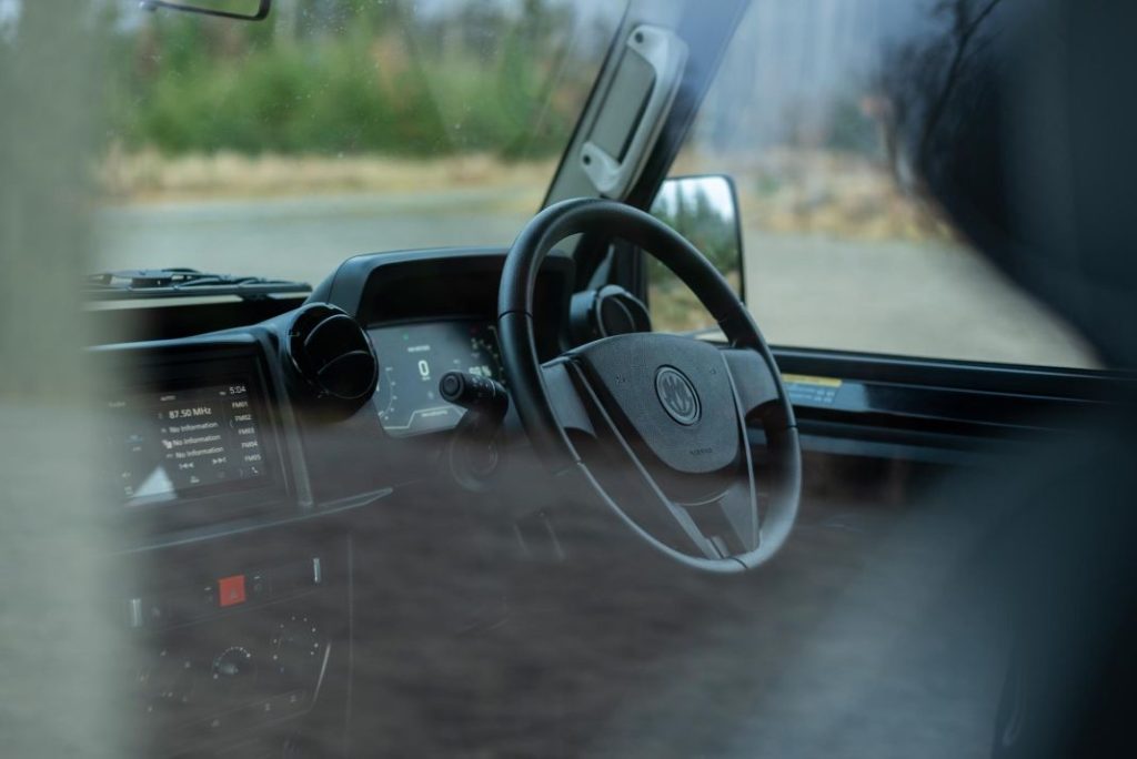 Este falso Mercedes Clase G tiene algo de indio, algo de chino, algo de checo y es completamente eléctrico 12 Motor16 mercedes clase g chino spartan ev 20 2 Motor16