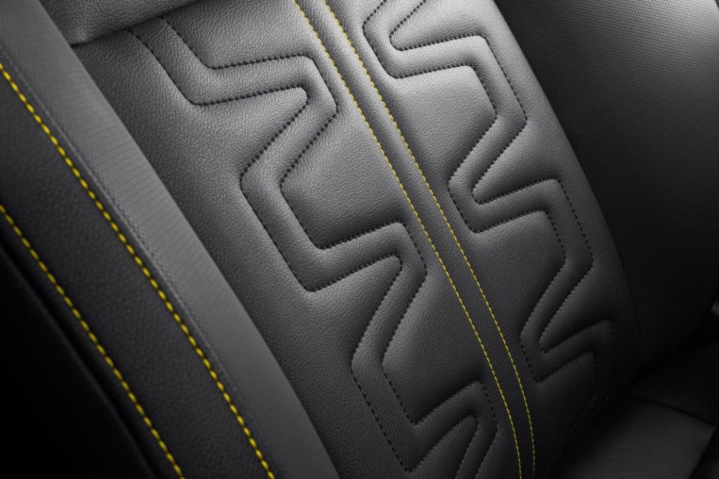 Nissan Juke 2024: Cambia por dentro, gana equipamiento y adopta un aire más deportivo 33 Motor16 nissan juke 2024 n sport 60 Motor16