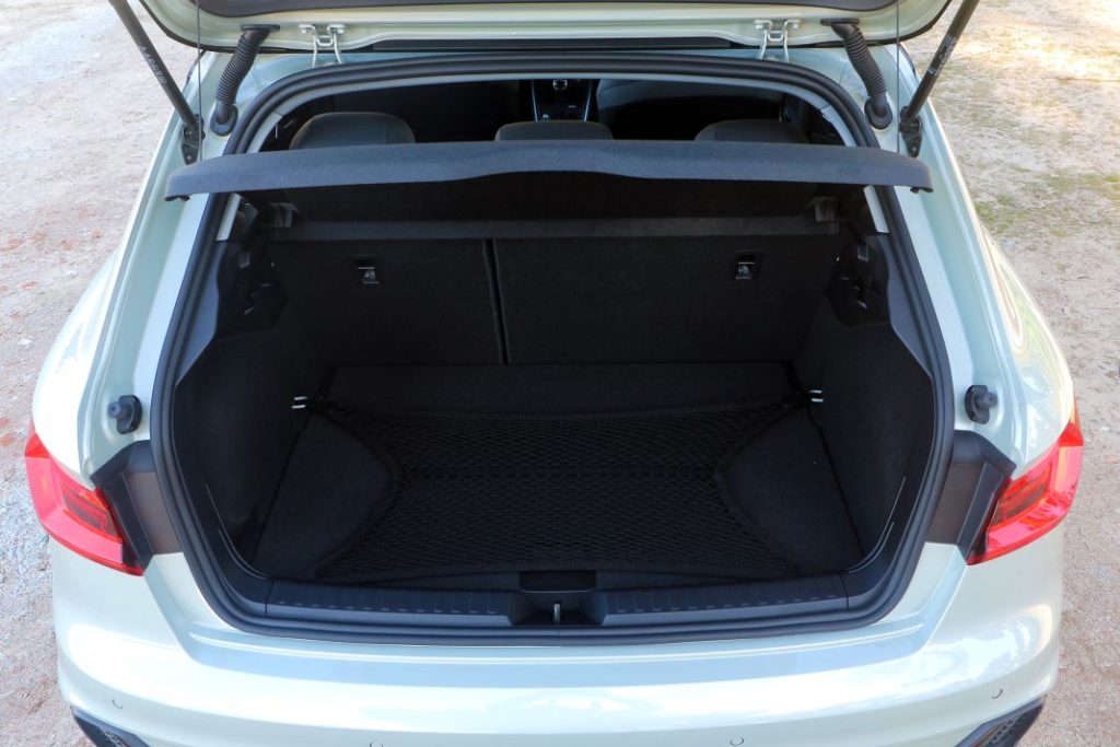 Prueba del Audi A1 Sportback 30 TFSI S tronic Adrenalin Black edition: Un capricho alemán con alma española 15 Motor16 prueba audi a1 sportback tfsi 110 s tronic adrenalin black edition 13 Motor16