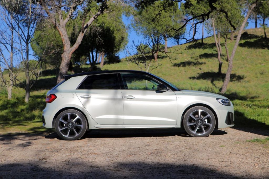 Prueba del Audi A1 Sportback 30 TFSI S tronic Adrenalin Black edition: Un capricho alemán con alma española 1 Motor16 prueba audi a1 sportback tfsi 110 s tronic adrenalin black edition 16 Motor16