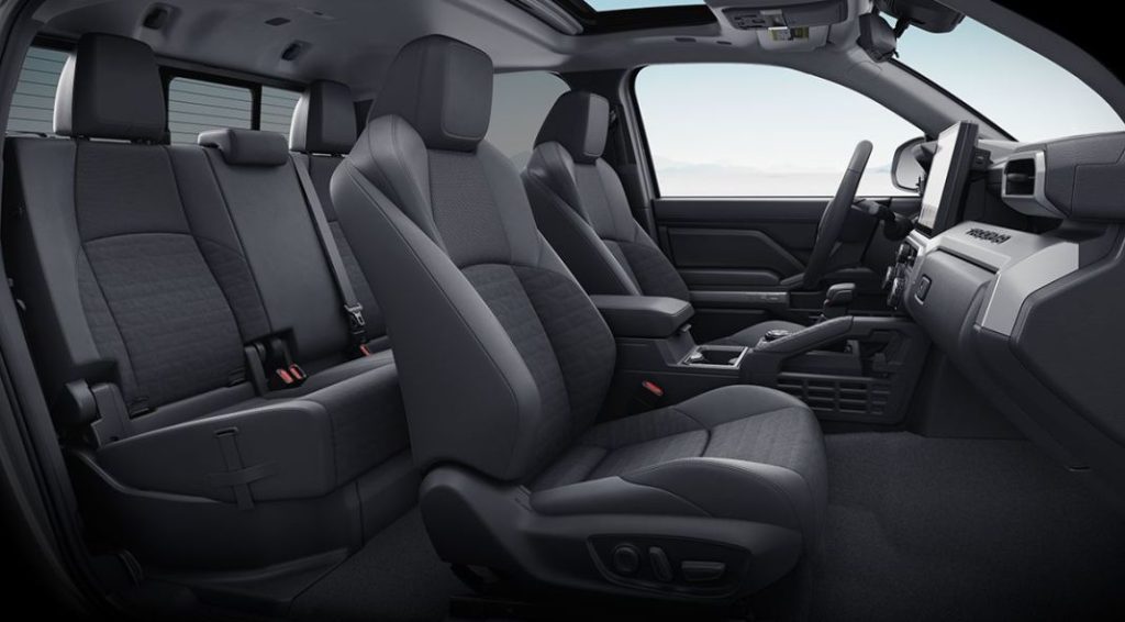 El hermano mayor del Toyota Hilux muestra su poderío en el anuncio de la Super Bowl 2 Motor16 toyota hilux tacoma super bowl 1 1 Motor16