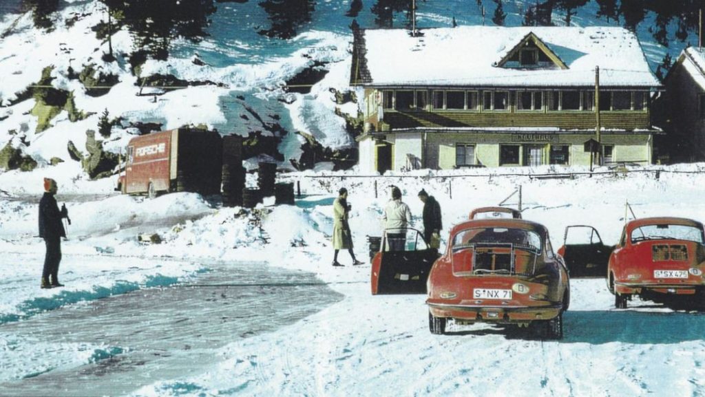 Así pone Porsche a prueba los neumáticos de invierno desde 1961 4 Motor16 01.1961 erste Wintertests auf dem Turracher See mit Porsche 356 v. Foto 7 ©Archiv Dieter Roscheisen 1 Motor16