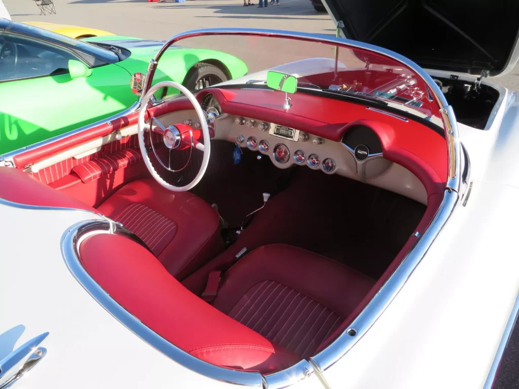 1953 Chevrolet Corvette 2 Motor16