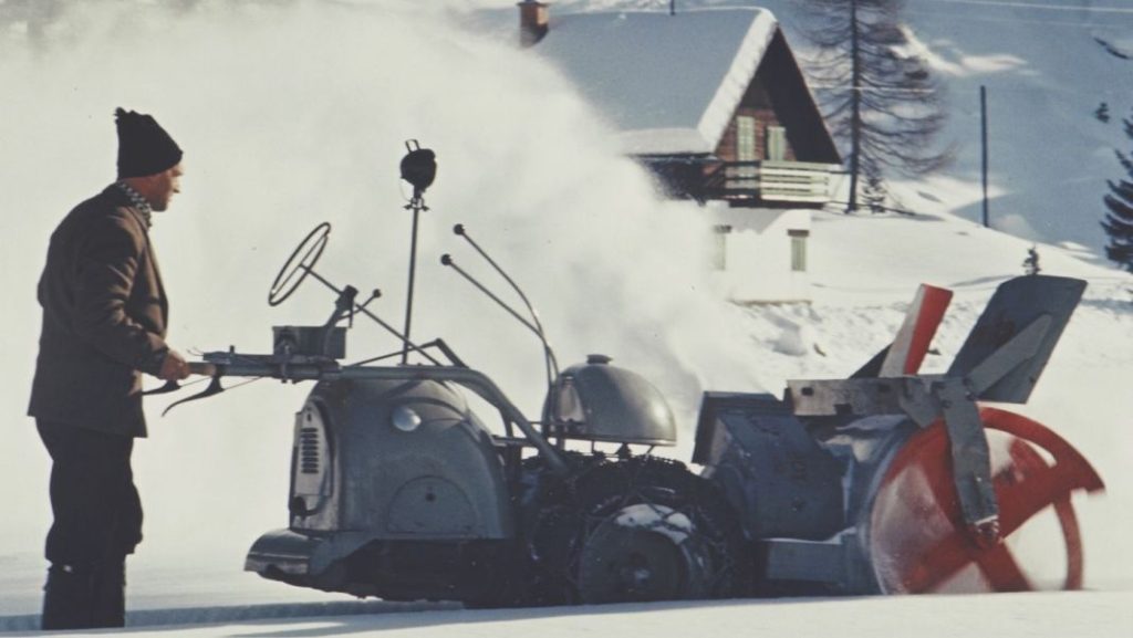 Así pone Porsche a prueba los neumáticos de invierno desde 1961 8 Motor16 1960 Porsche neumaticos invierno Turrach 2 Motor16