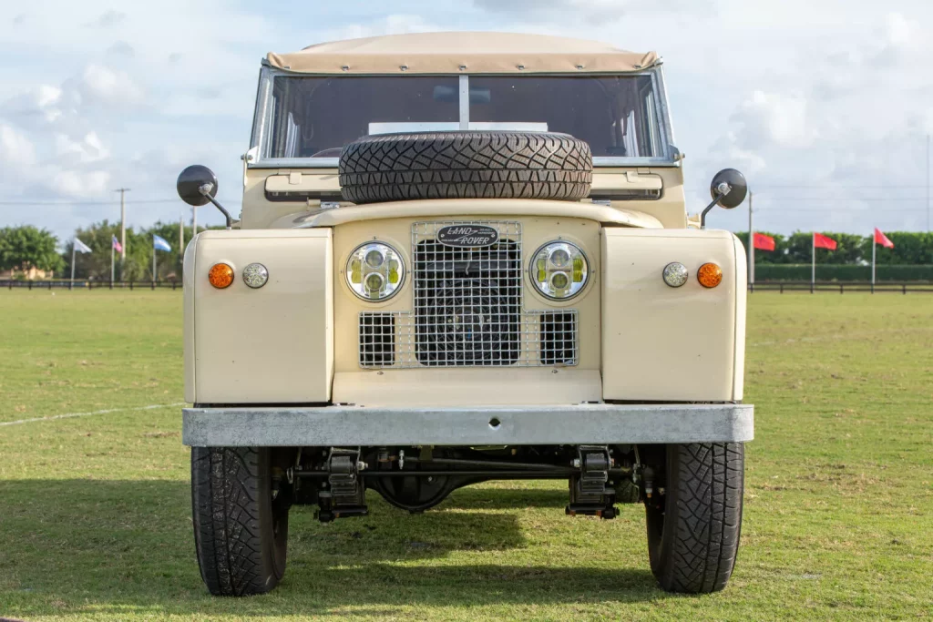 1971 Land Rover Series II Everrati 1 Motor16