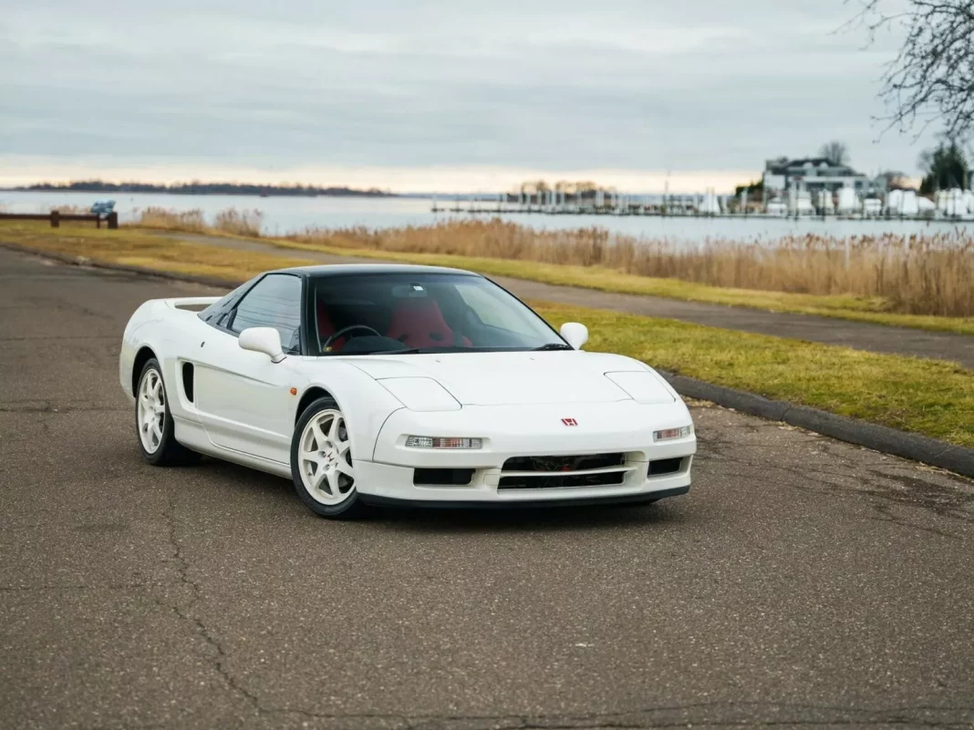 1996 Honda NSX-R RM Sotheby's. Imagen portada.