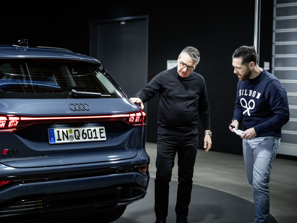 Audi Q6 e-tron: El primero de una prometedora gama de vehículos eléctricos 8 Motor16 2024 Audi Q6 e tron 110 Motor16
