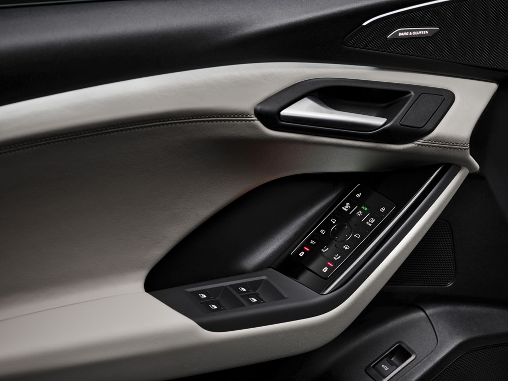 Audi Q6 e-tron: El primero de una prometedora gama de vehículos eléctricos 66 Motor16 2024 Audi Q6 e tron 48 Motor16