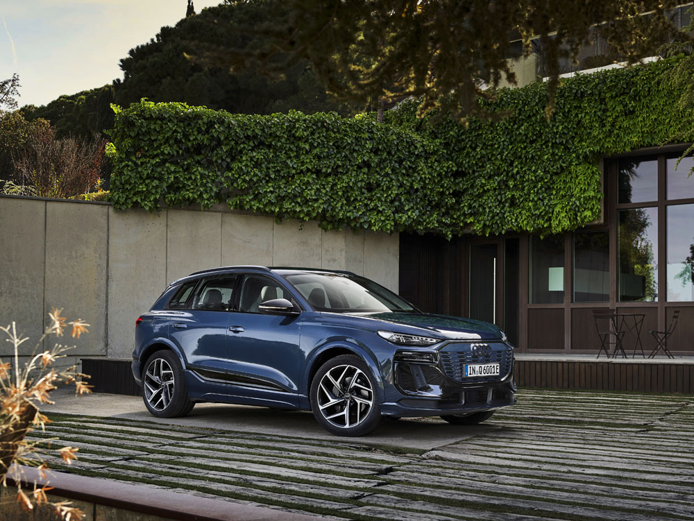 Audi Q6 e-tron: El primero de una prometedora gama de vehículos eléctricos 17 Motor16 2024 Audi Q6 e tron 55 Motor16