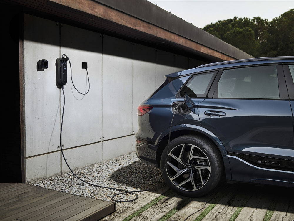 Audi Q6 e-tron: El primero de una prometedora gama de vehículos eléctricos 58 Motor16 2024 Audi Q6 e tron 61 Motor16