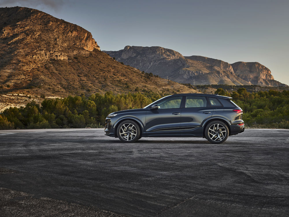 Audi Q6 e-tron: El primero de una prometedora gama de vehículos eléctricos 28 Motor16 2024 Audi Q6 e tron 67 Motor16