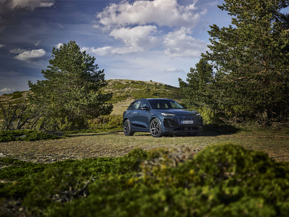 Audi Q6 e-tron: El primero de una prometedora gama de vehículos eléctricos 31 Motor16 2024 Audi Q6 e tron 70 Motor16