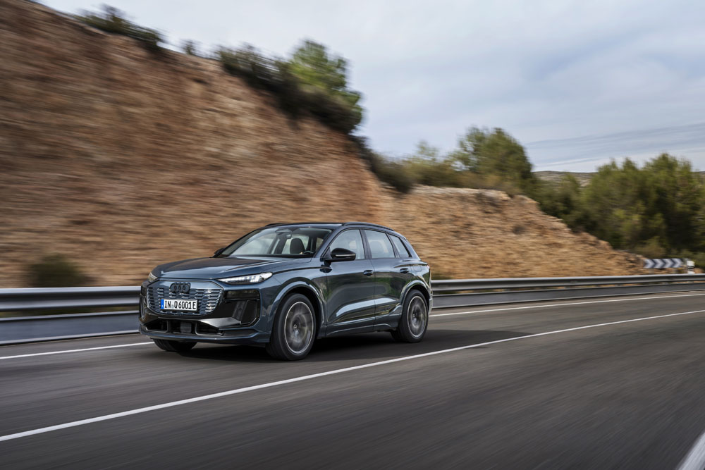 Audi Q6 e-tron: El primero de una prometedora gama de vehículos eléctricos 44 Motor16 2024 Audi Q6 e tron 83 Motor16