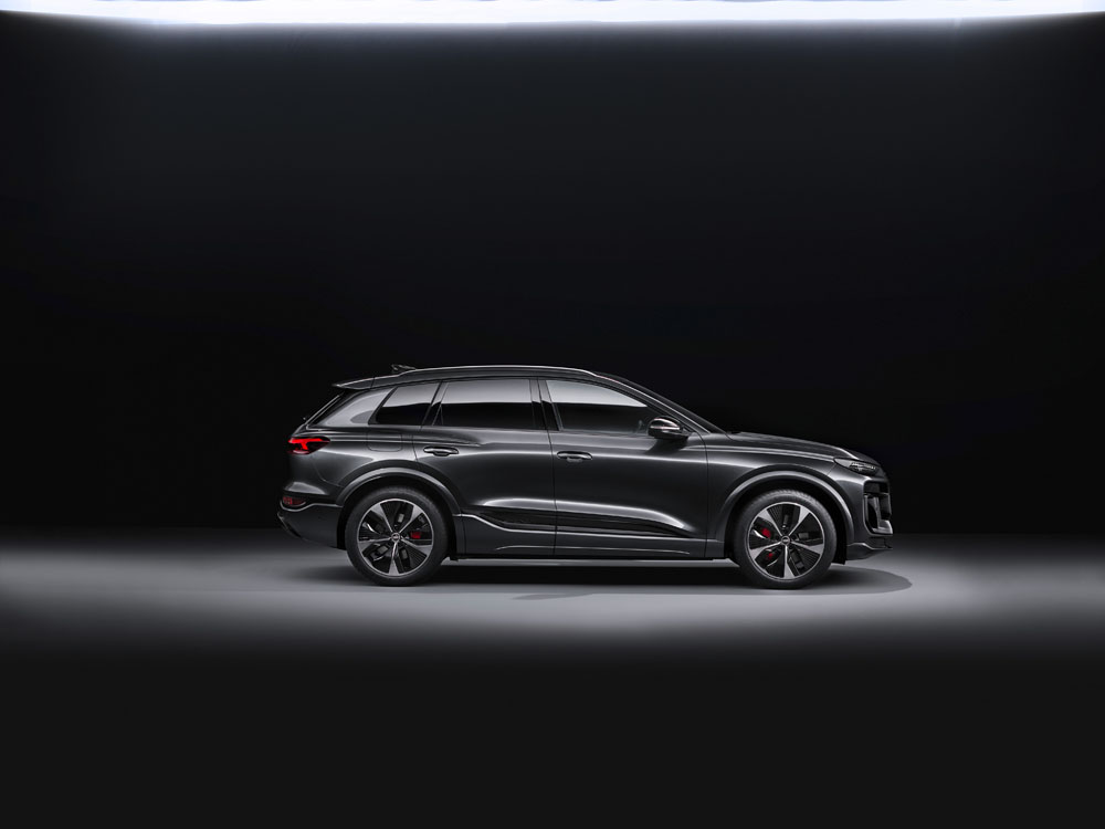 Audi Q6 e-tron: El primero de una prometedora gama de vehículos eléctricos 80 Motor16 2024 Audi SQ6 e tron 11 Motor16