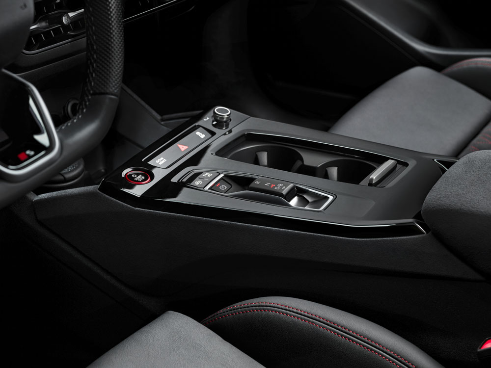 Audi Q6 e-tron: El primero de una prometedora gama de vehículos eléctricos 128 Motor16 2024 Audi SQ6 e tron 21 Motor16