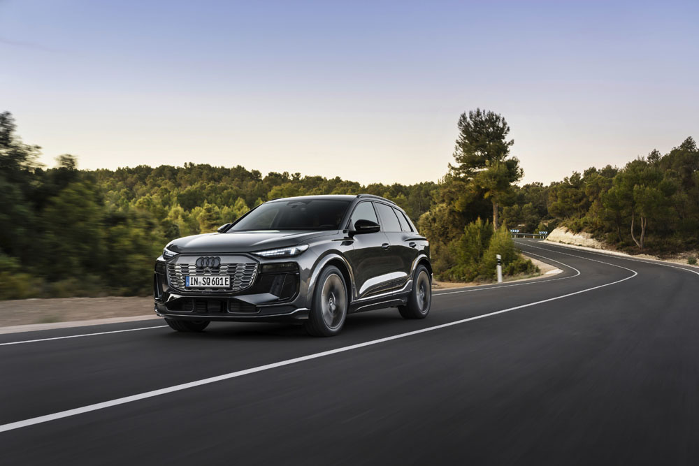 Audi Q6 e-tron: El primero de una prometedora gama de vehículos eléctricos 101 Motor16 2024 Audi SQ6 e tron 53 Motor16