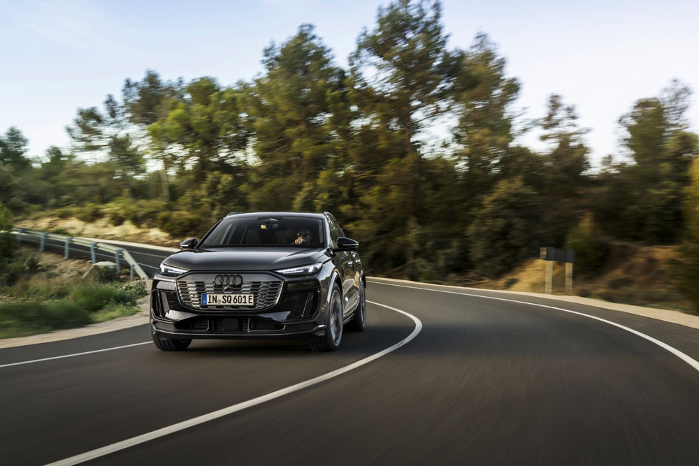 Audi Q6 e-tron: El primero de una prometedora gama de vehículos eléctricos 104 Motor16 2024 Audi SQ6 e tron 56 Motor16