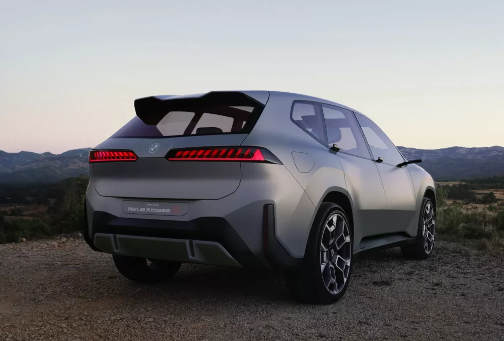 2024 BMW Vision Neue Klasse X Concept 36 Motor16