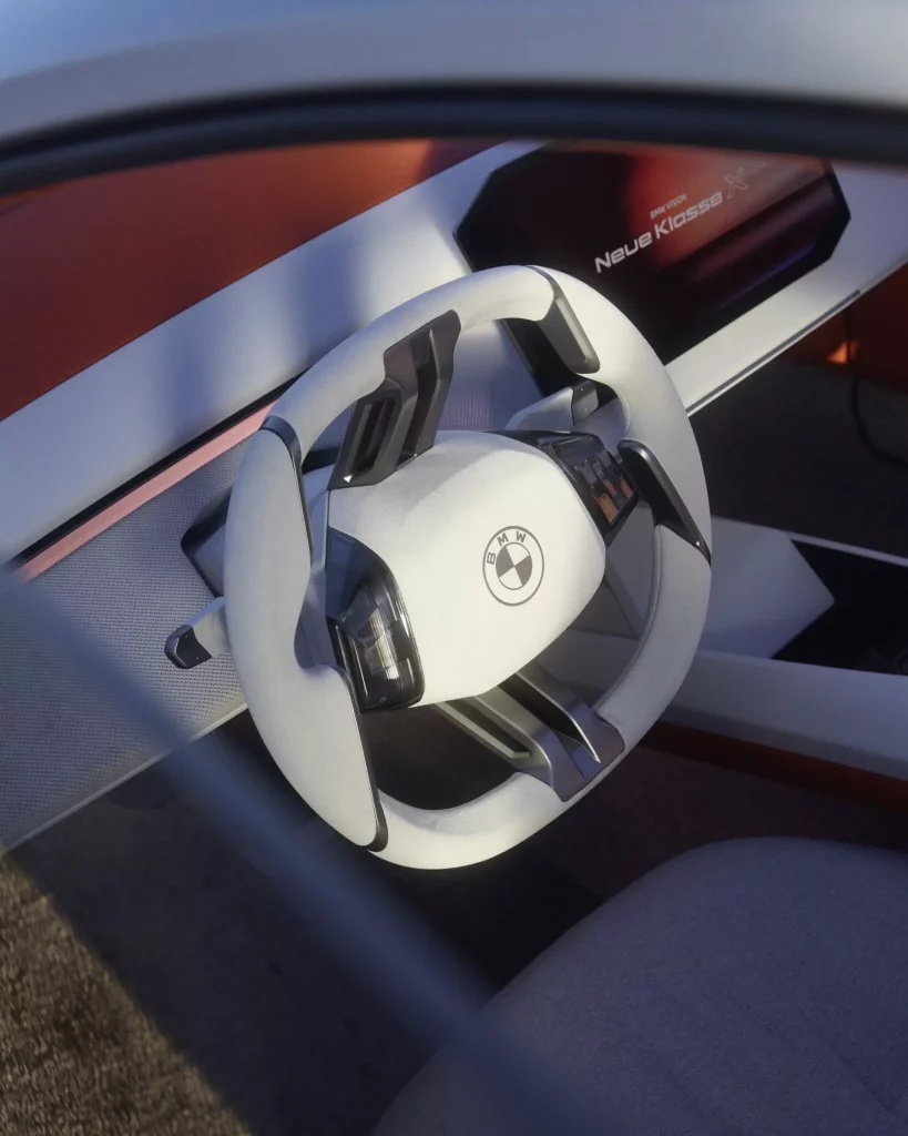 2024 BMW Vision Neue Klasse X Concept 8 Motor16
