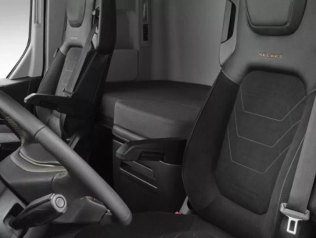 La última edición especial de Ford ha sido creada para su inmenso F-MAX 3 Motor16 2024 Ford F Max Select 2 Motor16