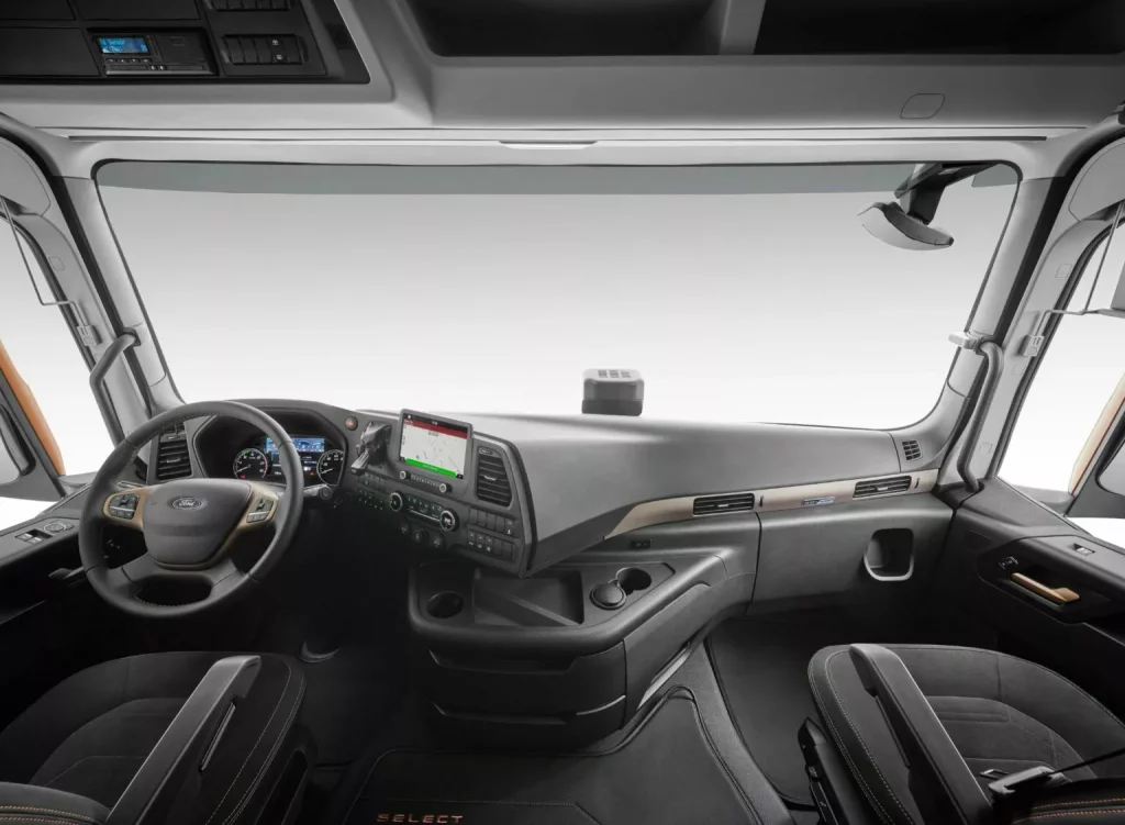 La última edición especial de Ford ha sido creada para su inmenso F-MAX 4 Motor16 2024 Ford F Max Select 3 Motor16