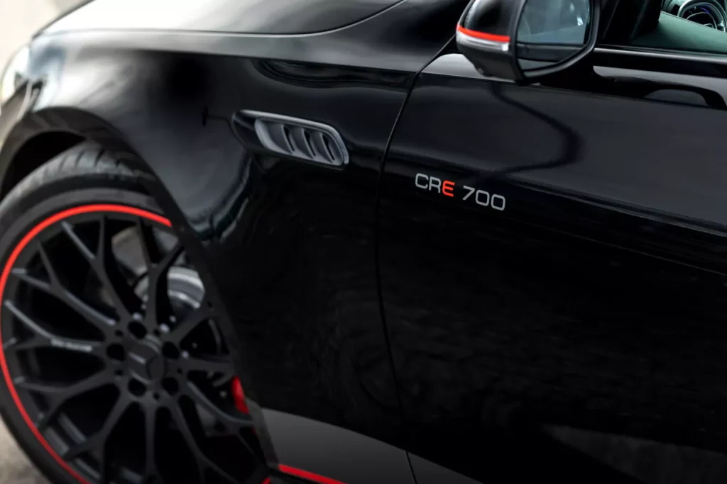 Los 4 cilindros del Mercedes-AMG C 63 S E Performance no son problema para Manhart 17 Motor16 2024 MANHART CRE700 Mercedes AMG C63 S E Performance 14 Motor16