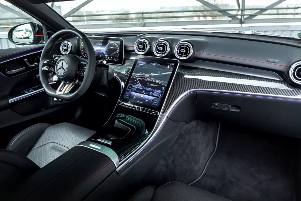 Los 4 cilindros del Mercedes-AMG C 63 S E Performance no son problema para Manhart 21 Motor16 2024 MANHART CRE700 Mercedes AMG C63 S E Performance 18 Motor16