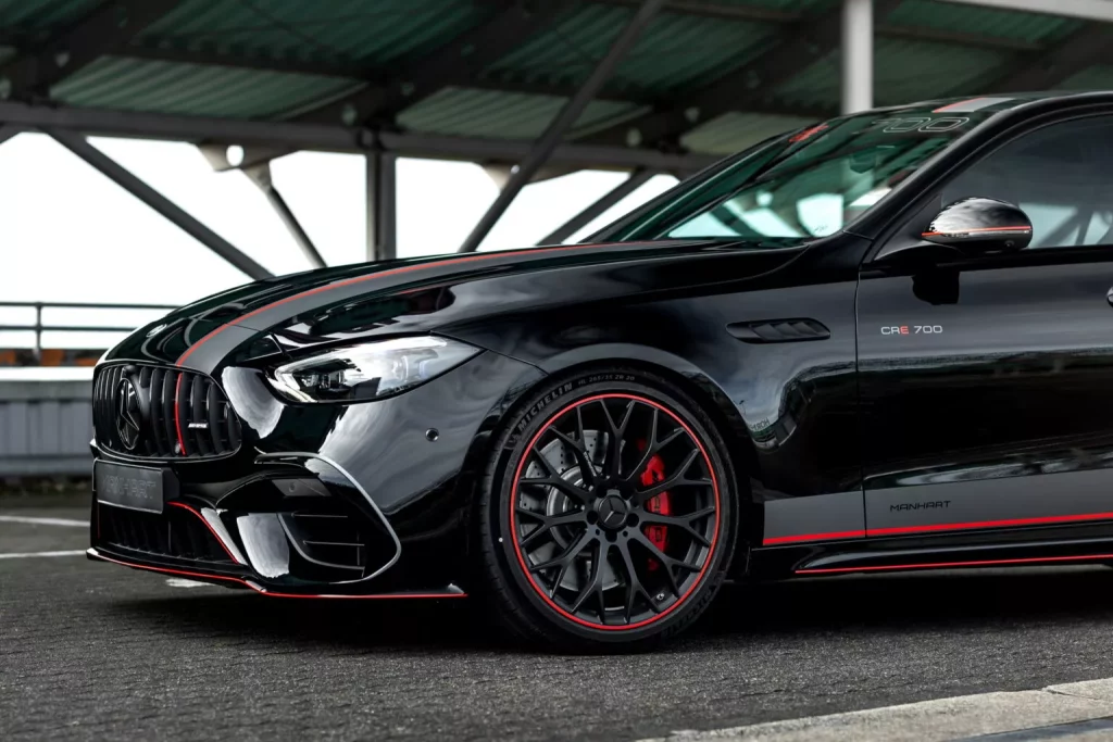 Los 4 cilindros del Mercedes-AMG C 63 S E Performance no son problema para Manhart 12 Motor16 2024 MANHART CRE700 Mercedes AMG C63 S E Performance 9 Motor16