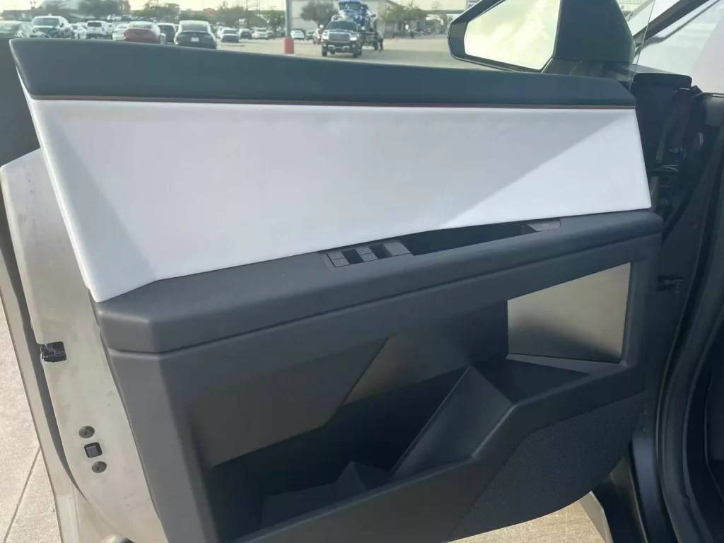2024 Tesla Cybertruck Mecum 14 Motor16