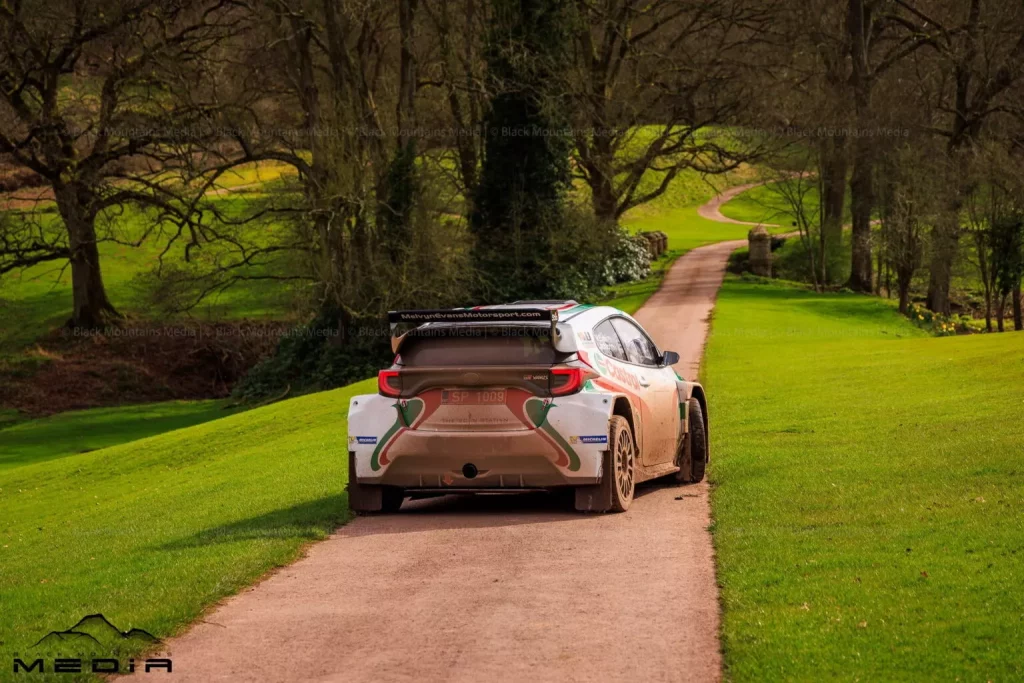 2024 Toyota GR Yaris Rally2 Melvyn Evans Motorsport 18 Motor16