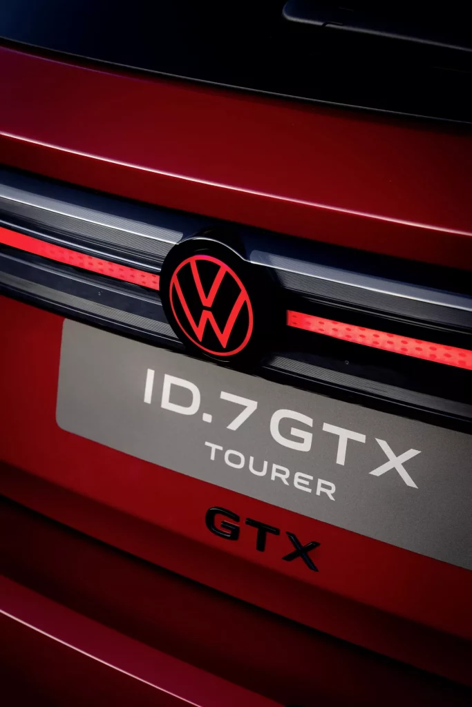 2024 Volkswagen ID7 GTX Tourer 22 Motor16