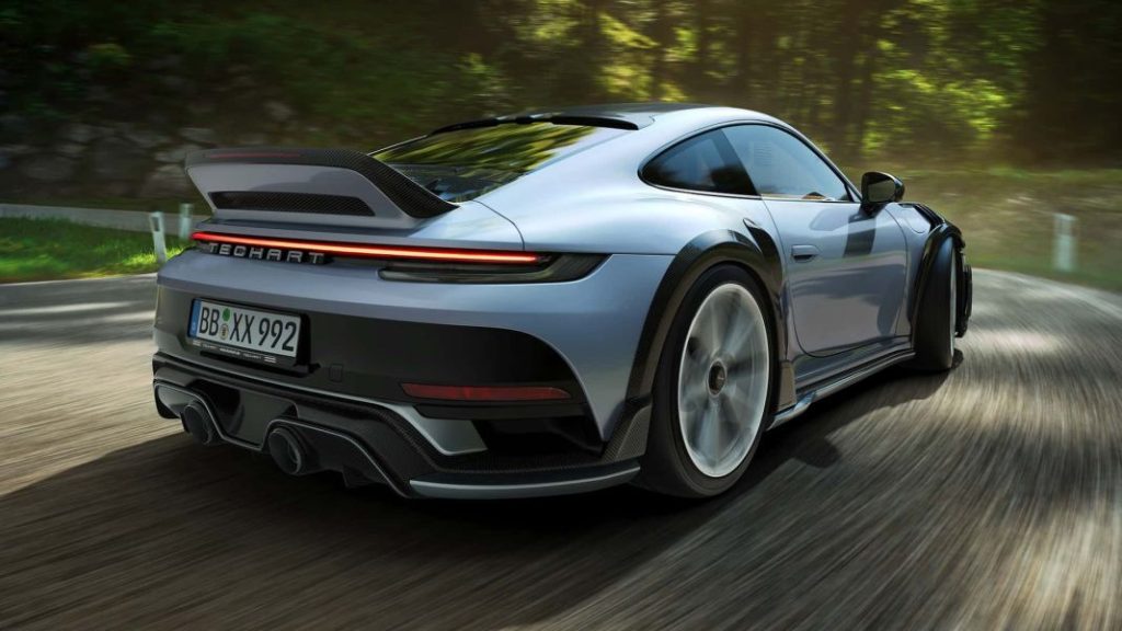Si un Porsche 911 Turbo S no es perfecto, TechArt tiene la solución. O eso dice 2 Motor16 2024 Porsche 911 Turbo S TechArt GTstreet R Touring. Imagen movimiento.