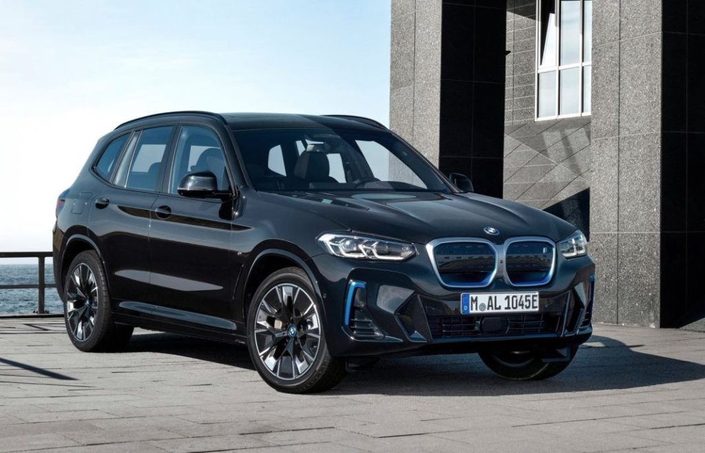 BMW iX3