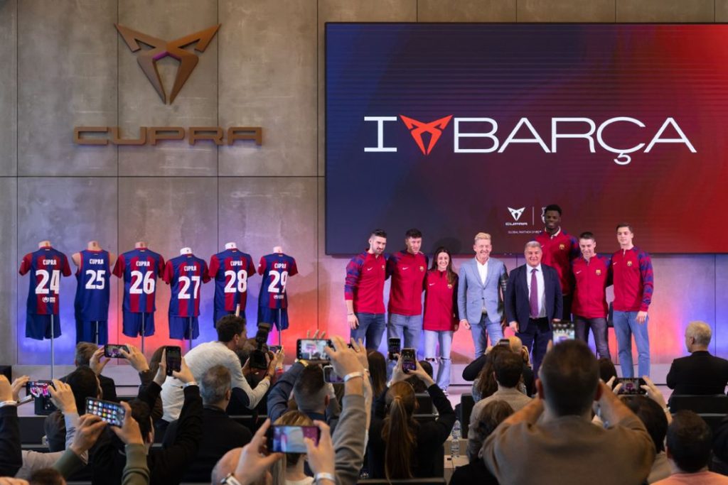 La marca de coches que estará en las camisetas del Barça hasta 2029 1 Motor16 CUPRA FC BARCELONA 2024 20294 Motor16