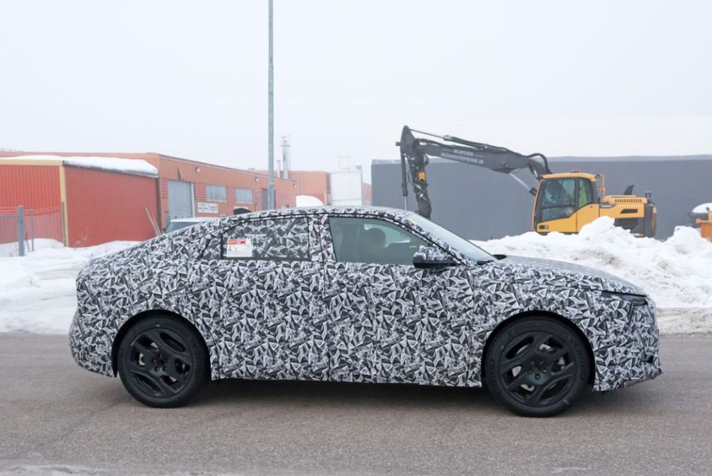 DS8, el futuro buque insignia empieza a rodar 7 Motor16 DS8 Crossback 5 Motor16