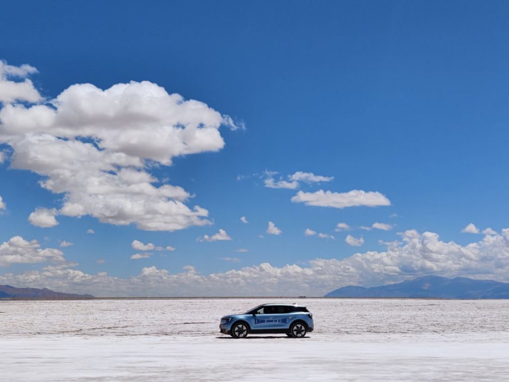 Ford Explorer Lexie Alford record Chile 1 Motor16