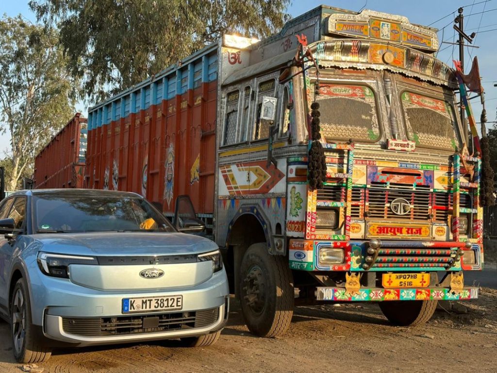 Ford Explorer Lexie Alford record India 2 Motor16