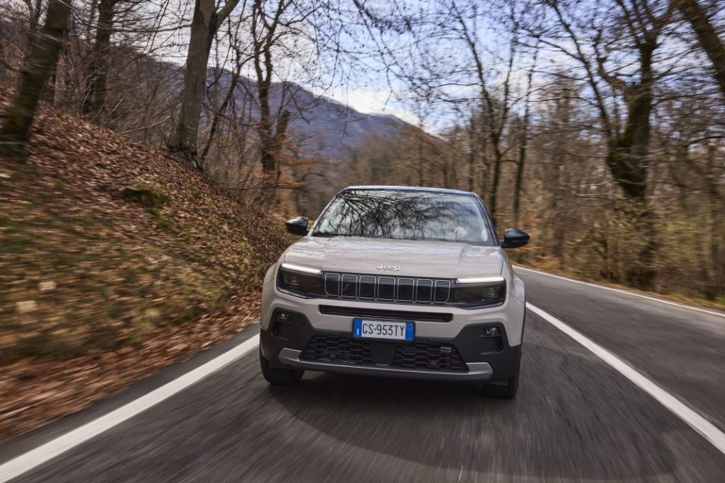 Fiat 600e La Prima: Probamos un SUV a la moda y por partida doble 6 Motor16 Jeep Avenger e hybrid 31 Motor16