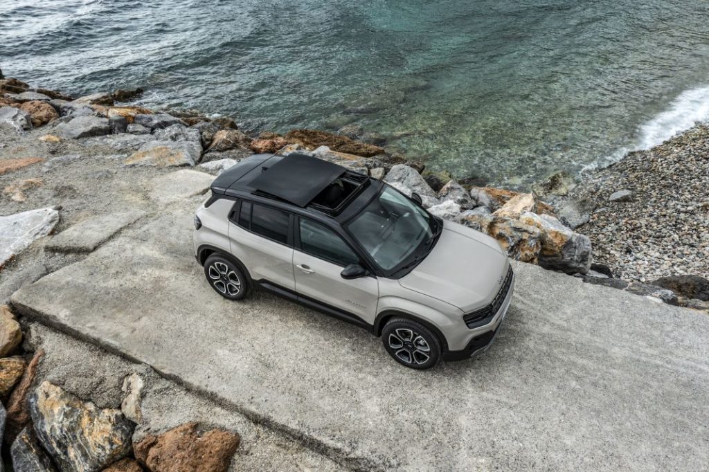 Primera prueba del Jeep Avenger e-Hybrid: ¿La mejor versión de la gama? 43 Motor16 Jeep Avenger e hybrid 6 Motor16