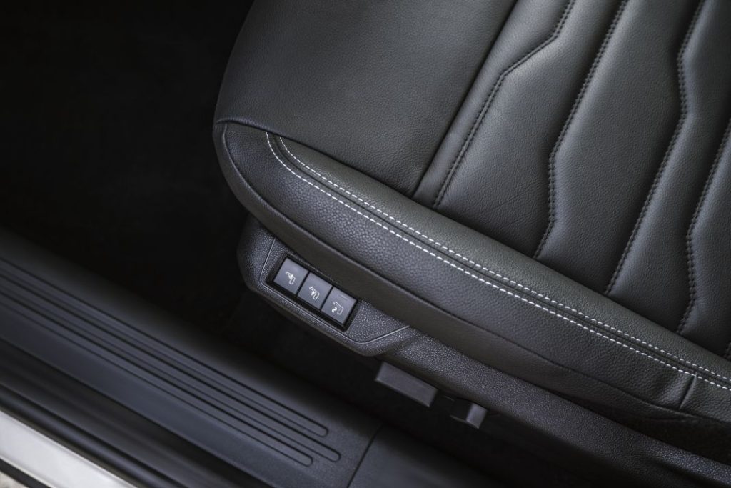 Primera prueba del Jeep Avenger e-Hybrid: ¿La mejor versión de la gama? 35 Motor16 Jeep Avenger e hybrid 9 Motor16